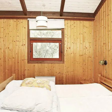 Three-bedroom Holiday In 35 * Ålbæk